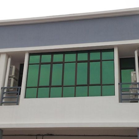 Eiman Homestay, Клуанг Экстерьер фото
